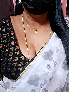 Snapshot of ananya956 chatting on 10/15/25, 06:08 ananya956 online show from 10/15/25, 06:08