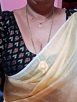 Snapshot of ananya956 chatting on 10/22/25, 10:37 ananya956 online show from 10/22/25, 10:37