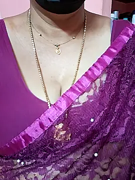 Snapshot of ananya956 chatting on 10/24/25, 06:10 ananya956 online show from 10/24/25, 06:10