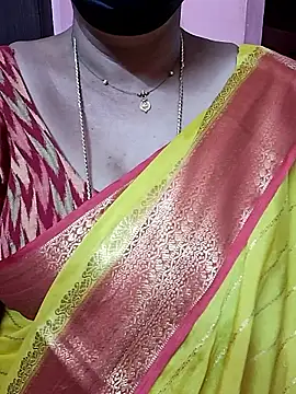 Snapshot of ananya956 chatting on 11/04/25, 12:37 ananya956 online show from 11/04/25, 12:37