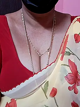 Snapshot of ananya956 chatting on 12/18/25, 04:29 ananya956 online show from 12/18/25, 04:29