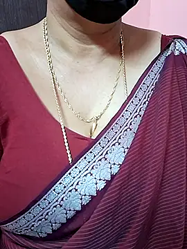 Snapshot of ananya956 chatting on 12/23/25, 05:49 ananya956 online show from 12/23/25, 05:49