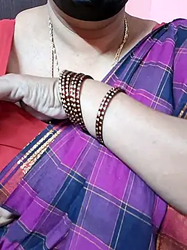 Snapshot of ananya956 chatting on 01/12/26, 05:07 ananya956 online show from 01/12/26, 05:07