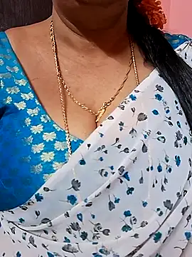 Snapshot of ananya956 chatting on 01/17/26, 04:00 ananya956 online show from 01/17/26, 04:00