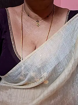 Snapshot of ananya956 chatting on 02/19/26, 01:56 ananya956 online show from 02/19/26, 01:56