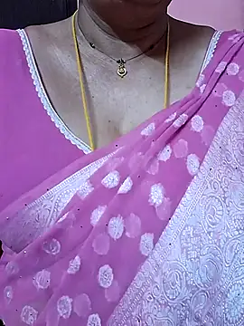 Snapshot of ananya956 chatting on 04/20/26, 12:24 ananya956 online show from 04/20/26, 12:24