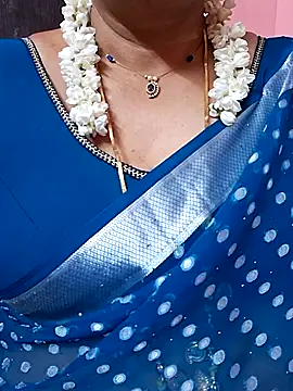 Snapshot of ananya956 chatting on 05/09/26, 02:22 ananya956 online show from 05/09/26, 02:22