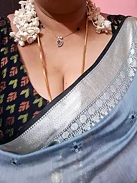 Snapshot of ananya956 chatting on 05/23/26, 01:37 ananya956 online show from 05/23/26, 01:37