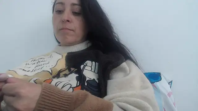 naughthyany16 online show from 03/13/25, 09:37