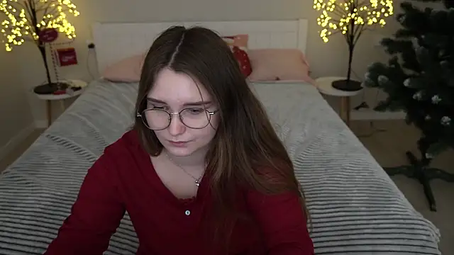 Snapshot of MagicPeachh_ chatting on 12/20/24, 08:23 MagicPeachh online show from 12/20/24, 08:23