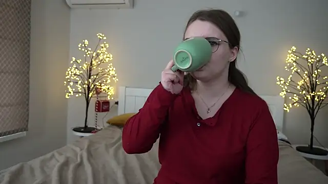 Snapshot of MagicPeachh_ chatting on 01/13/25, 09:30 MagicPeachh online show from 01/13/25, 09:30