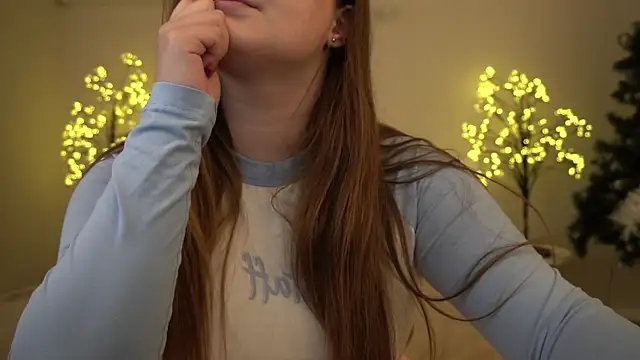 Snapshot of MagicPeachh_ chatting on 01/16/25, 01:36 MagicPeachh online show from 01/16/25, 01:36