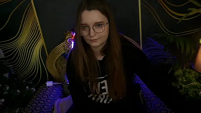 Snapshot of MagicPeachh_ chatting on 01/17/25, 01:56 MagicPeachh online show from 01/17/25, 01:56