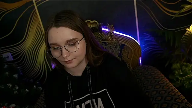 Snapshot of MagicPeachh_ chatting on 01/17/25, 08:00 MagicPeachh online show from 01/17/25, 08:00