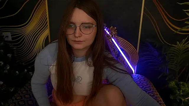 Snapshot of MagicPeachh_ chatting on 01/20/25, 01:32 MagicPeachh online show from 01/20/25, 01:32