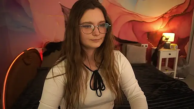 Snapshot of MagicPeachh_ chatting on 10/27/25, 07:12 MagicPeachh online show from 10/27/25, 07:12