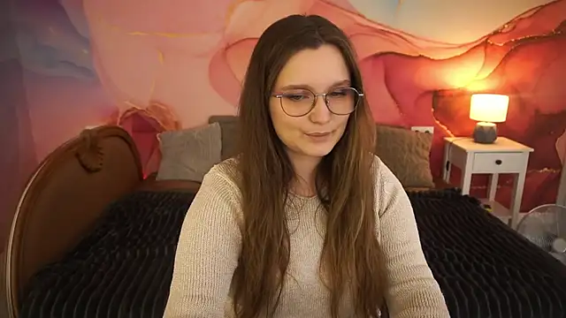 Snapshot of MagicPeachh_ chatting on 11/10/25, 01:43 MagicPeachh online show from 11/10/25, 01:43