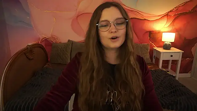 Snapshot of MagicPeachh_ chatting on 11/11/25, 02:06 MagicPeachh online show from 11/11/25, 02:06