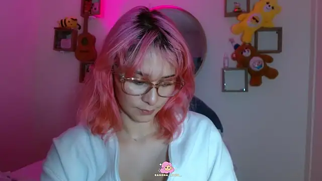 Snapshot of Ramona_Flower chatting on 03/23/25, 01:09 Ramona Flower online show from 03/23/25, 01:09