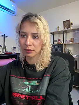 Snapshot of Ramona_Flower chatting on 11/07/25, 12:10 Ramona Flower online show from 11/07/25, 12:10