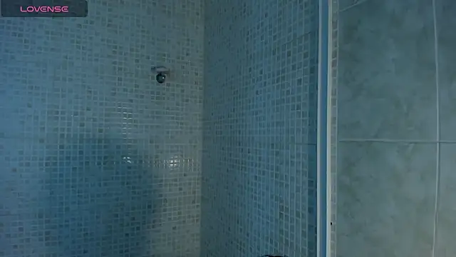 Snapshot of Ramona_Flower chatting on 12/01/25, 02:05 Ramona Flower online show from 12/01/25, 02:05