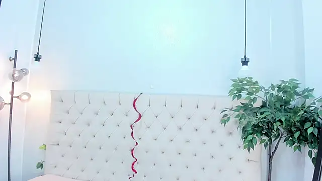 Victoria Coleman online show from 02/23/26, 07:11