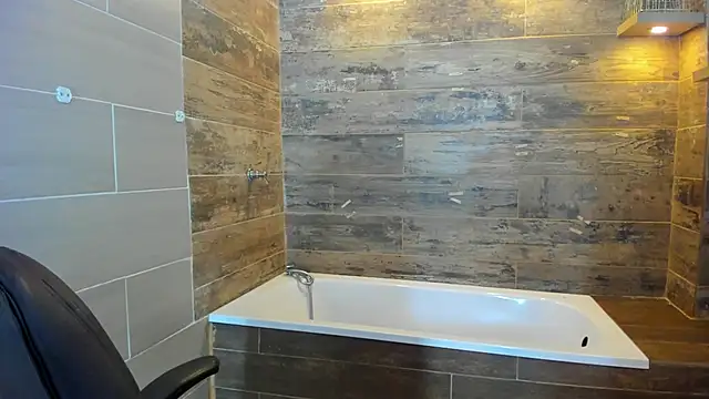 Snapshot of Bryce_Evans chatting on 02/23/25, 06:45 Bryce Evans online show from 02/23/25, 06:45