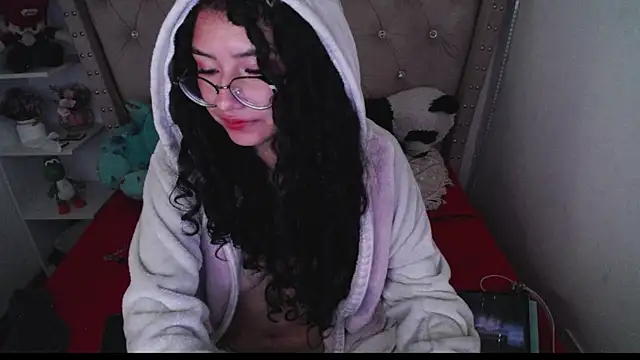 CherieCurl online show from 12/04/25, 04:00