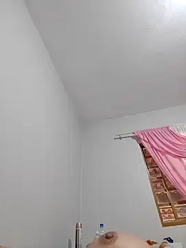 BrendaBittencourt online show from 11/17/25, 10:21