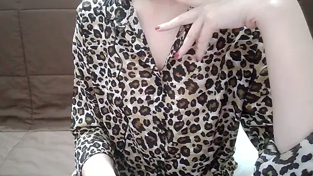 Snapshot of Xingfei chatting on 09/10/25, 03:12 Xingfei online show from 09/10/25, 03:12