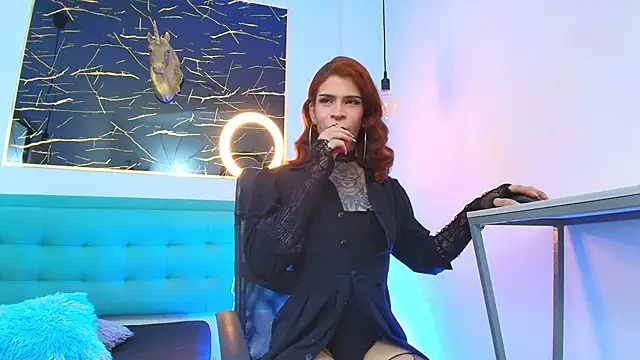 Snapshot of Bella_salvatore chatting on 11/11/25, 08:09 Bella salvatore online show from 11/11/25, 08:09