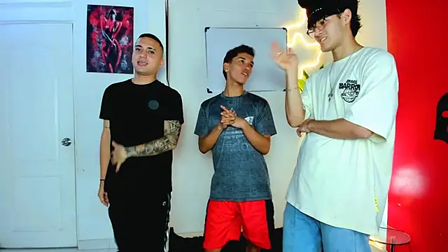 oversizedxguys online show from 04/10/26, 03:12