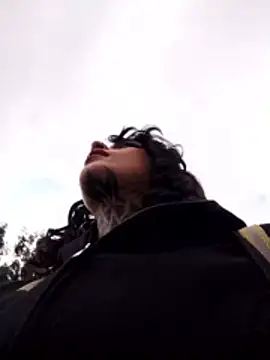 taaylor33 online show from 12/20/25, 10:06