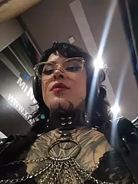 taaylor33 online show from 05/16/26, 01:02