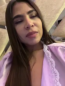 Snapshot of HaileyBaldwin chatting on 12/30/24, 02:09 HaileyBaldwin online show from 12/30/24, 02:09