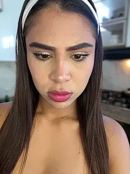 Snapshot of HaileyBaldwin chatting on 01/06/25, 07:35 HaileyBaldwin online show from 01/06/25, 07:35