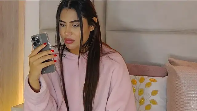 Snapshot of HaileyBaldwin chatting on 01/09/25, 10:20 HaileyBaldwin online show from 01/09/25, 10:20