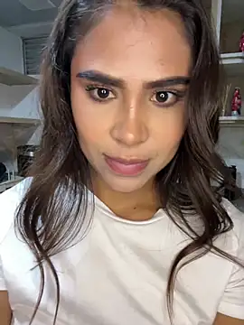 Snapshot of HaileyBaldwin chatting on 01/25/25, 01:54 HaileyBaldwin online show from 01/25/25, 01:54