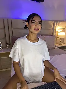 Snapshot of HaileyBaldwin chatting on 02/06/25, 09:28 HaileyBaldwin online show from 02/06/25, 09:28