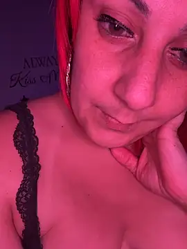 DeeLight124 online show from 02/03/26, 06:22