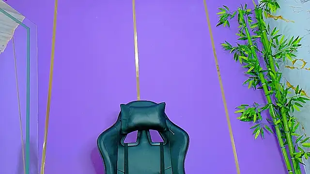 scarlet-jonesx online show from 10/01/25, 08:37