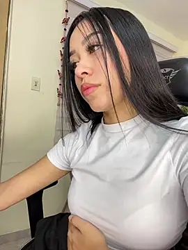 Starliee   online show from 02/18/25, 11:41