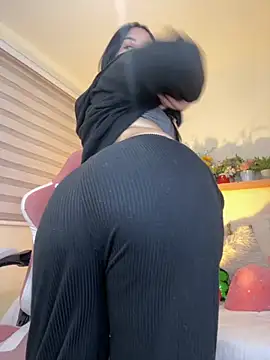 Starliee   online show from 11/21/25, 01:26