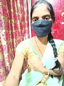 Snapshot of Joshna-Sexy chatting on 12/16/24, 04:38 Joshna-Sexy online show from 12/16/24, 04:38