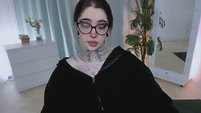 Dixi Pixi  online show from 06/18/26, 05:41