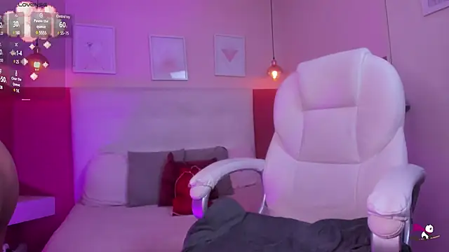 Chloe fischer  online show from 01/11/25, 01:22