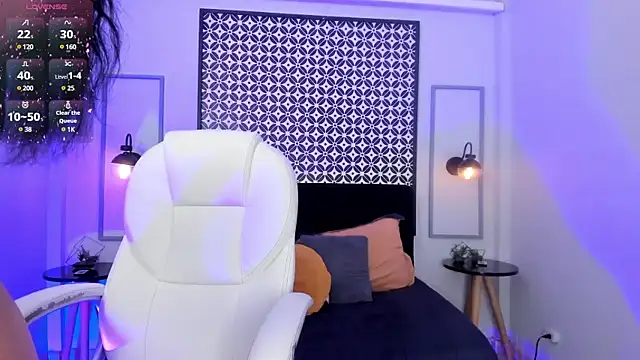 Chloe fischer  online show from 02/09/25, 02:18