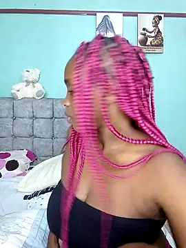 Snapshot of freaky_j_ chatting on 12/02/24, 12:18 freaky j  online show from 12/02/24, 12:18