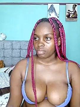 Snapshot of freaky_j_ chatting on 12/15/24, 01:32 freaky j  online show from 12/15/24, 01:32