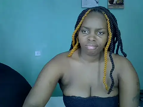 Snapshot of freaky_j_ chatting on 03/03/25, 01:53 freaky j  online show from 03/03/25, 01:53